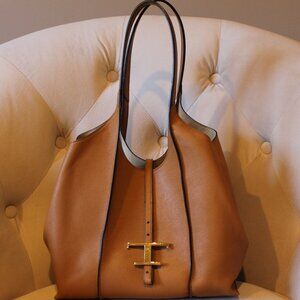 Tod's T Timeless Small Shopping bag Italian Leather VG Condition Retails $2075